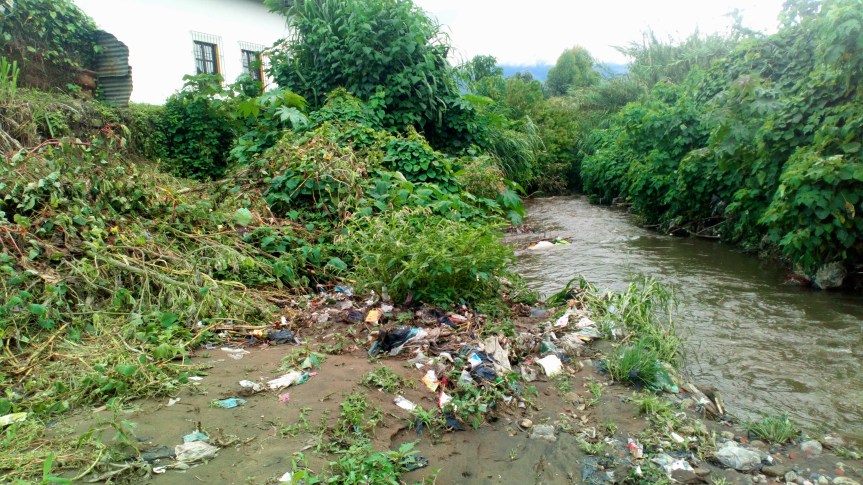 Cansado de ver el río contaminado, joven lanza proyecto&nbsp;ambiental